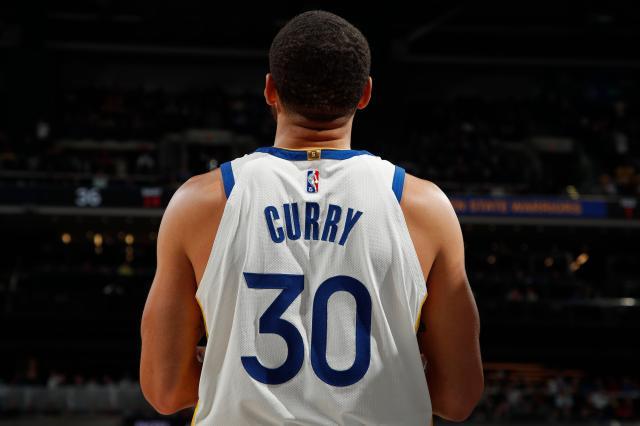 开云移动端-只差1球加冕三分王！库里把登基时刻留到篮球麦加