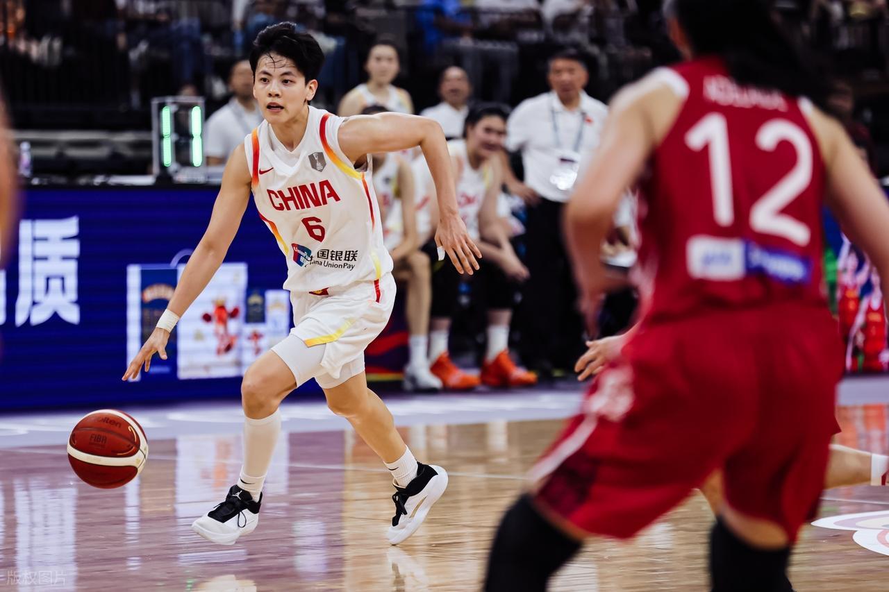 kaiyun-杨舒予资历尚浅难担大任，中国女篮队长或换人，球迷纷纷推荐一人