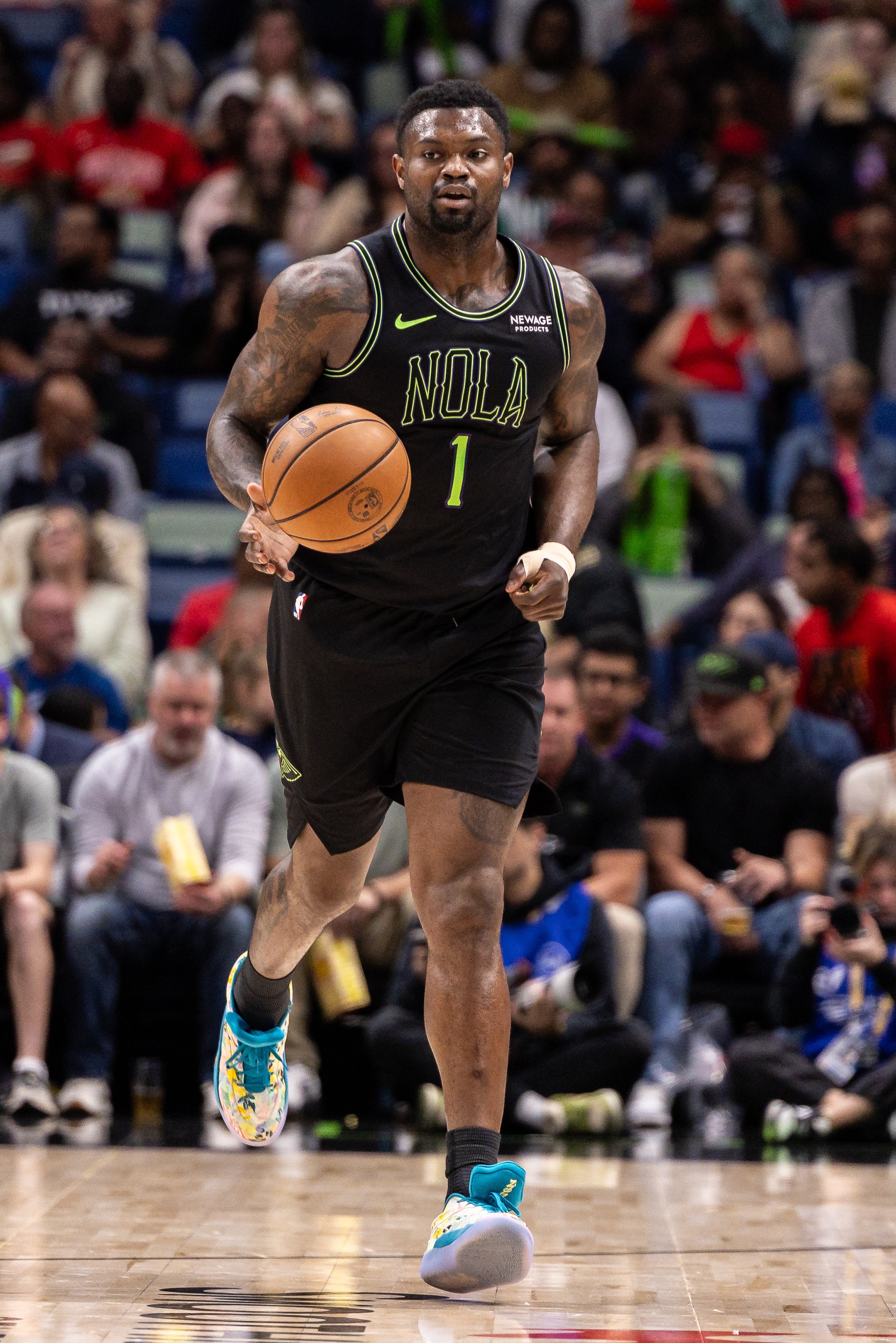 开云平台-进攻效率还是高！锡安对阵火箭8投6中&amp;8罚6中 砍下18分4板3助